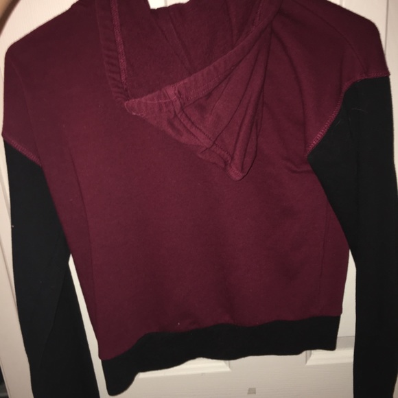 Maroon jacket - Picture 2 of 2